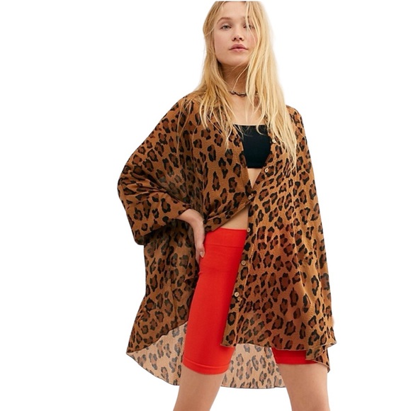 Free People Tops - NWOT Free People Intimately Wake Up Top Leopard Print Oversized XS Ptp 38”